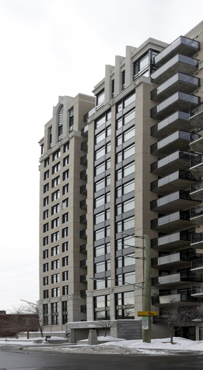 Hudson Park in Ottawa, ON - Building Photo - Building Photo