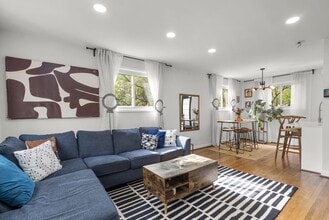 3300 Manorwood Dr in Hyattsville, MD - Building Photo - Building Photo