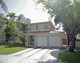 118 Sidonia Ave in Miami, FL - Building Photo - Building Photo