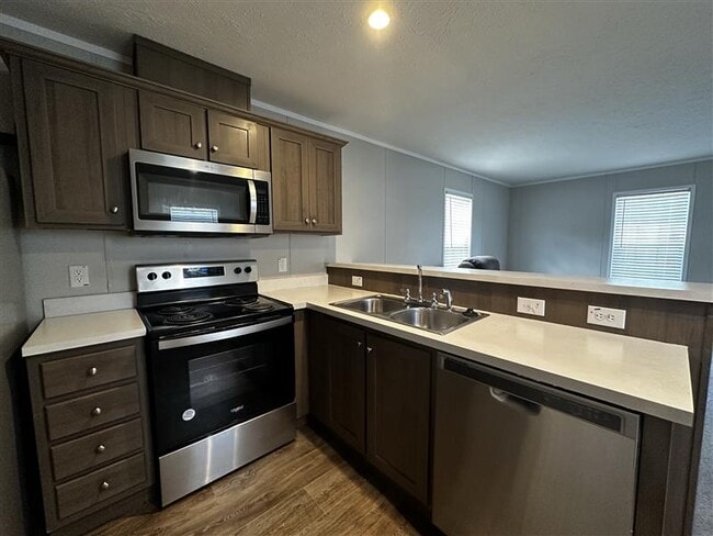 property at 39 Pansy Dr