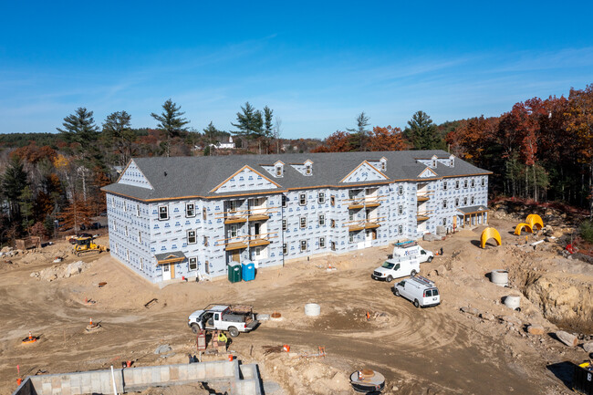 Bedford Village Manor at Riddle Brook in Manchester, NH - Foto de edificio - Building Photo