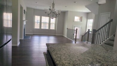 361 Commons Ave in Woodstock, GA - Building Photo - Building Photo
