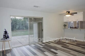 10666 Van Stralen Way in Rancho Cordova, CA - Building Photo - Building Photo