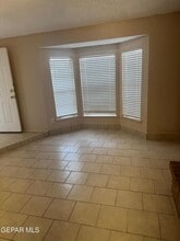 1926 Estrada Dr in El Paso, TX - Building Photo - Building Photo