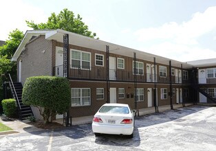 21 Delmont Apartments in Atlanta, GA - Building Photo - Building Photo