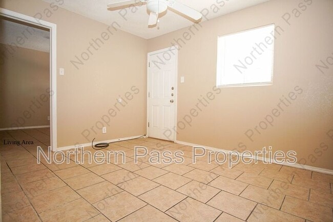 8608 Lawson St in El Paso, TX - Building Photo - Building Photo