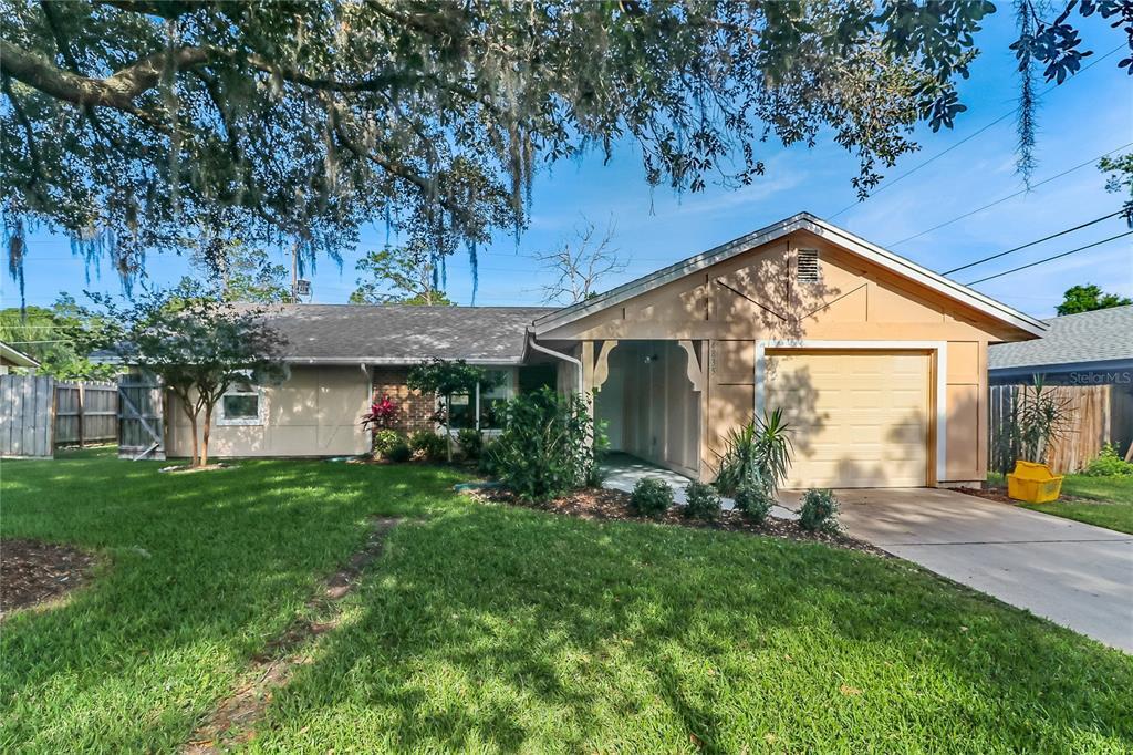 4835 Toni Ave in Lakeland, FL - Building Photo