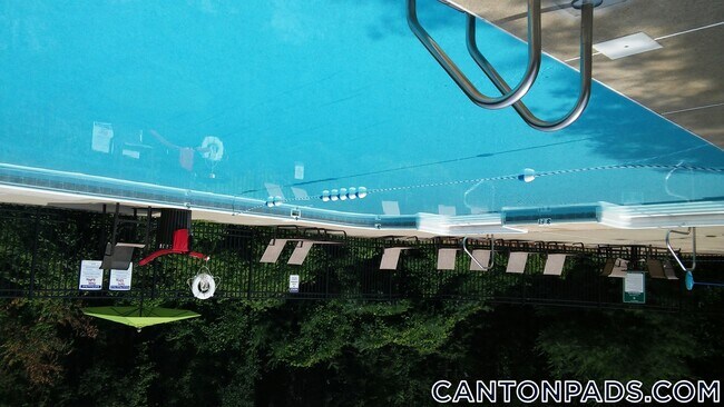 12 Waterfall Dr in Canton, MA - Building Photo - Building Photo