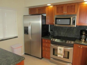 101 Ocean Bluffs Blvd-Unit -104 in Jupiter, FL - Building Photo - Building Photo