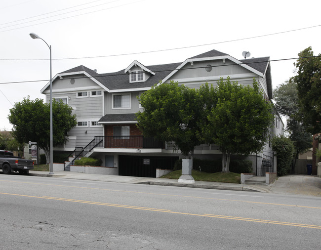 12249 Oxnard St in North Hollywood, CA - Building Photo - Building Photo