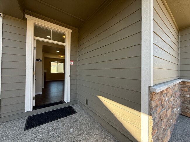 13714 67th Ave E in Puyallup, WA - Building Photo - Building Photo