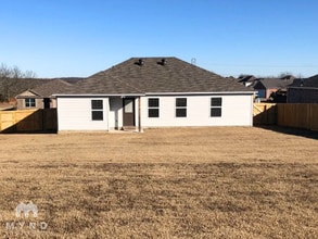 949 Pinehurst Loop in Cabot, AR - Foto de edificio - Building Photo