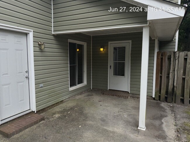 501 Hollyberry Ln in Fayetteville, NC - Building Photo - Building Photo