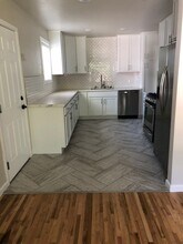5553 Elm Ln in Redding, CA - Building Photo - Building Photo