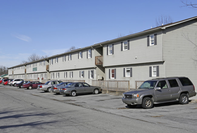 Creekside Apartments in Kingsport, TN - Building Photo - Building Photo