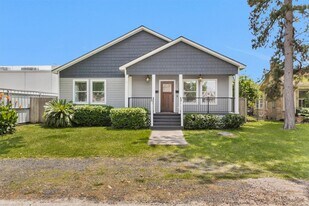 304 Vincent St in Houston, TX - Building Photo
