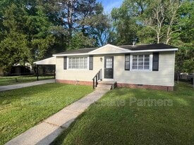 201 Rosewood Dr in Petal, MS - Building Photo