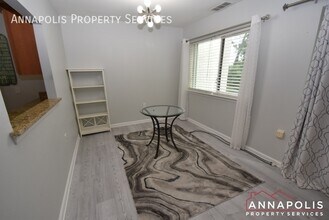 607 Oakland Hills Ct in Arnold, MD - Foto de edificio - Building Photo
