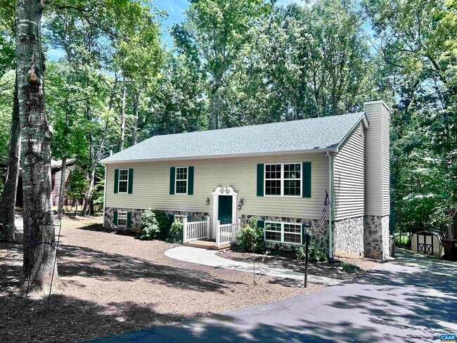 property at 7 S Bearwood Dr