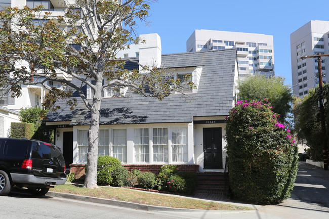 10325-10327 /2 Ashton Ave in Los Angeles, CA - Building Photo - Building Photo