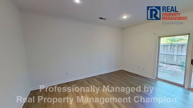 6229 Wrightsville Ave in Wilmington, NC - Building Photo - Building Photo