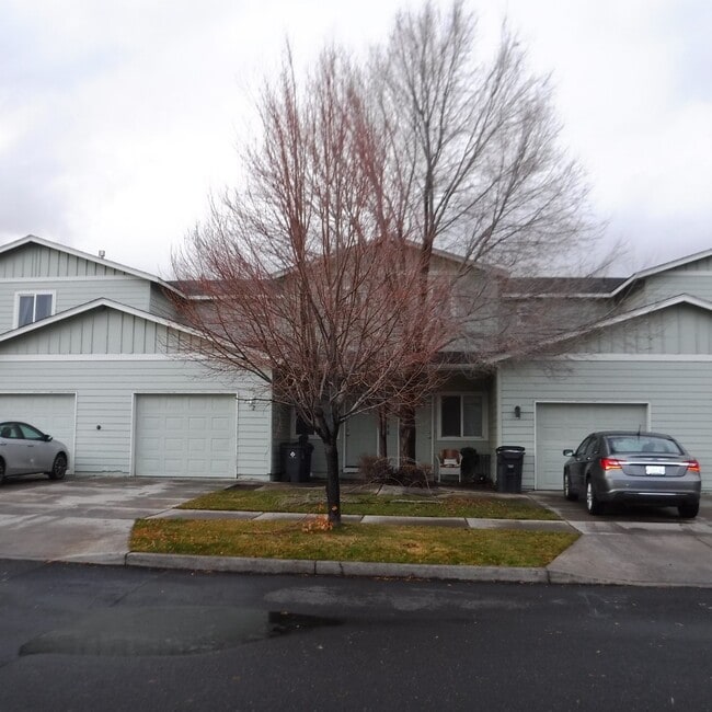 property at 20080 Doanna Way