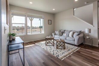 5648 Jedidiah Dr in Timnath, CO - Building Photo - Building Photo