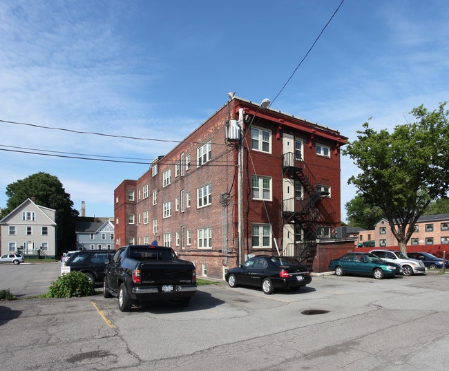 East End Aparments Charlotte in Rochester, NY - Foto de edificio - Building Photo