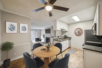 La Valencia Apartment Homes in Campbell, CA - Building Photo - Building Photo