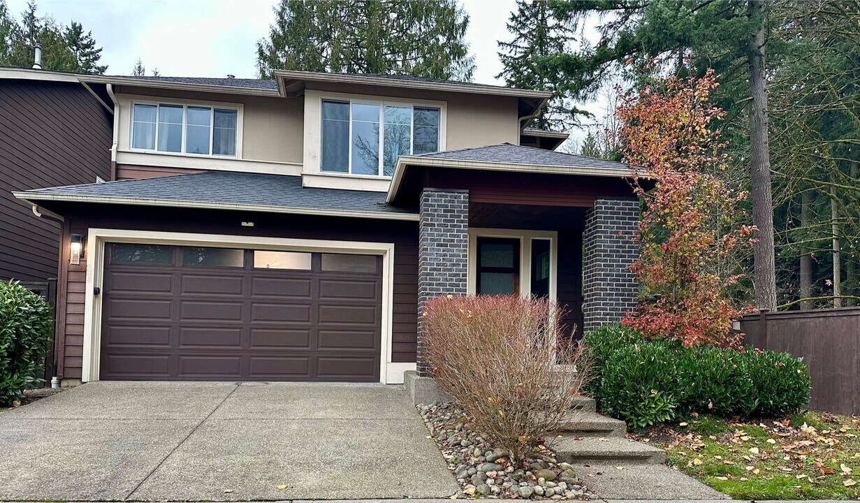 2707 122nd Place SE in Everett, WA - Foto de edificio