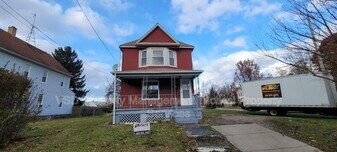 7523 Aetna Rd in Cleveland, OH - Building Photo
