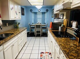522 Wild Wind Ln in Houston, TX - Building Photo