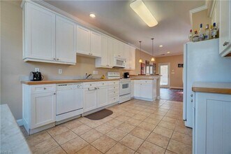 4112 Killam Ave in Norfolk, VA - Building Photo - Building Photo