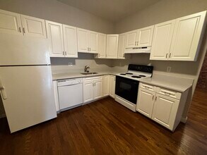 17 Stearns Rd in Brookline, MA - Foto de edificio - Building Photo