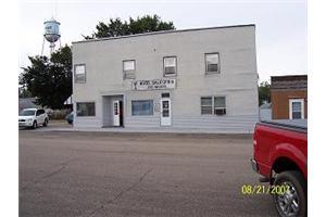 Hotel California in Edgeley, ND - Foto de edificio