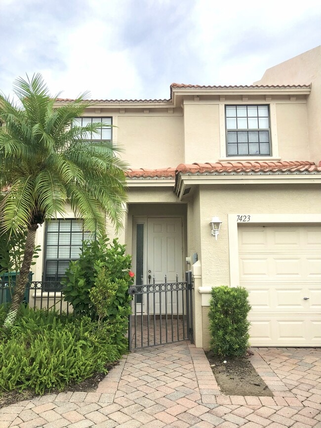 property at 7423 Bristol Cir