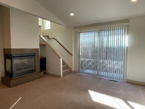 3677 Warren Way in Reno, NV - Building Photo - Building Photo