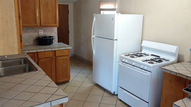 2403 22nd Pl in Lubbock, TX - Building Photo - Building Photo