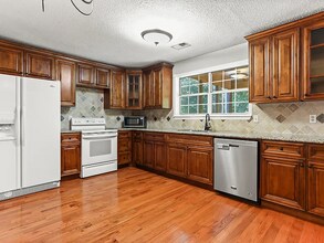 5152 Afton Way in Smyrna, GA - Building Photo - Building Photo