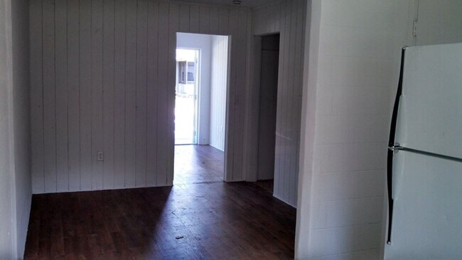 18 W Herrick Dr in Eustis, FL - Building Photo - Building Photo