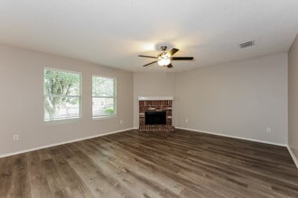 1625 Creekridge Ct in Rockwall, TX - Building Photo - Building Photo