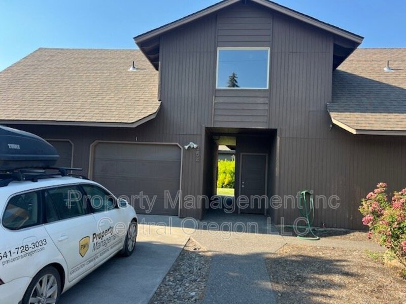 354 NE Penn Ave in Bend, OR - Building Photo
