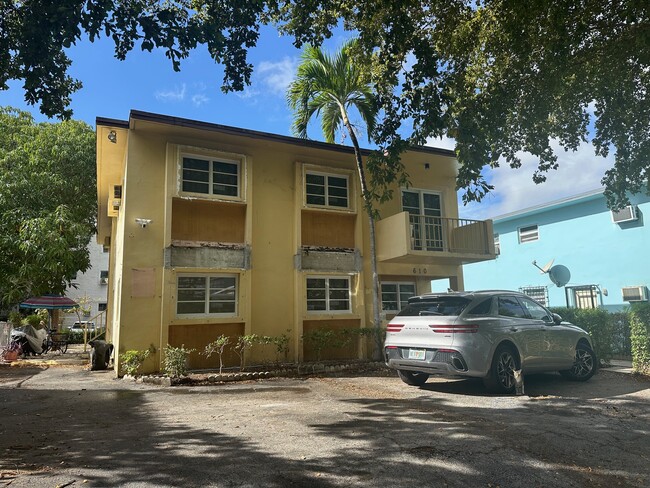 610 SW 6th Ave, Unit 1 in Miami, FL - Building Photo - Building Photo