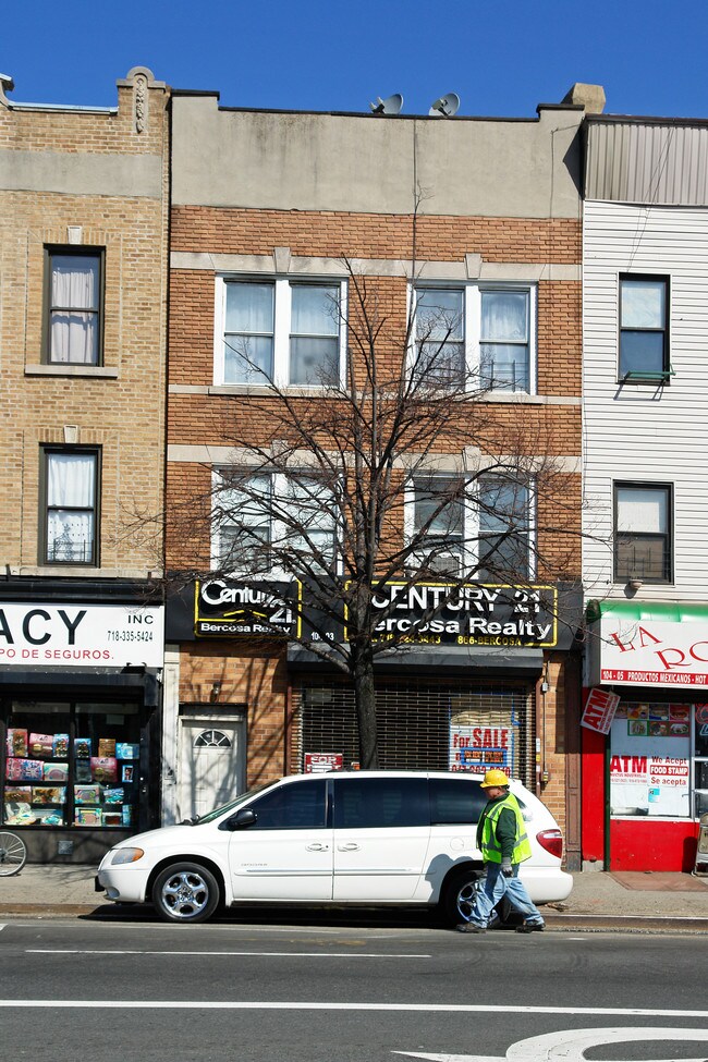 104-03 Northern Blvd in Corona, NY - Building Photo - Building Photo