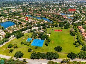 10691 NW 12th Dr in Plantation, FL - Foto de edificio - Building Photo