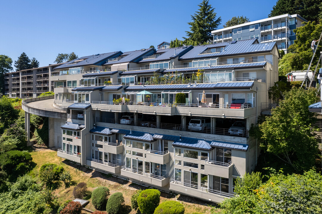 CASCADE CONDOMINIUM in Seattle, WA - Building Photo