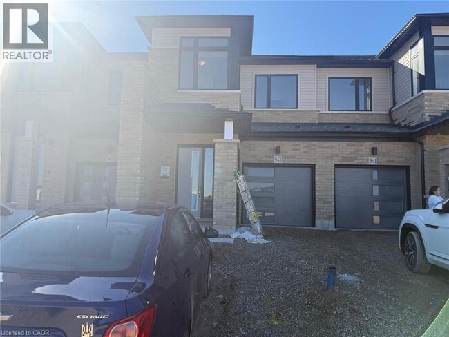 property at 943 Douro St
