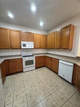 3038 Seaview Castle Dr in Kissimmee, FL - Building Photo - Building Photo