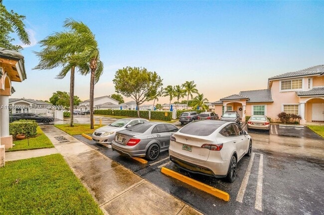 14260 SW 121st Pl in Miami, FL - Building Photo - Building Photo