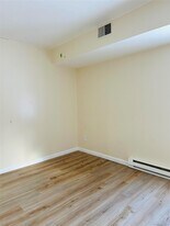 37 Main St in Parksville, NY - Building Photo